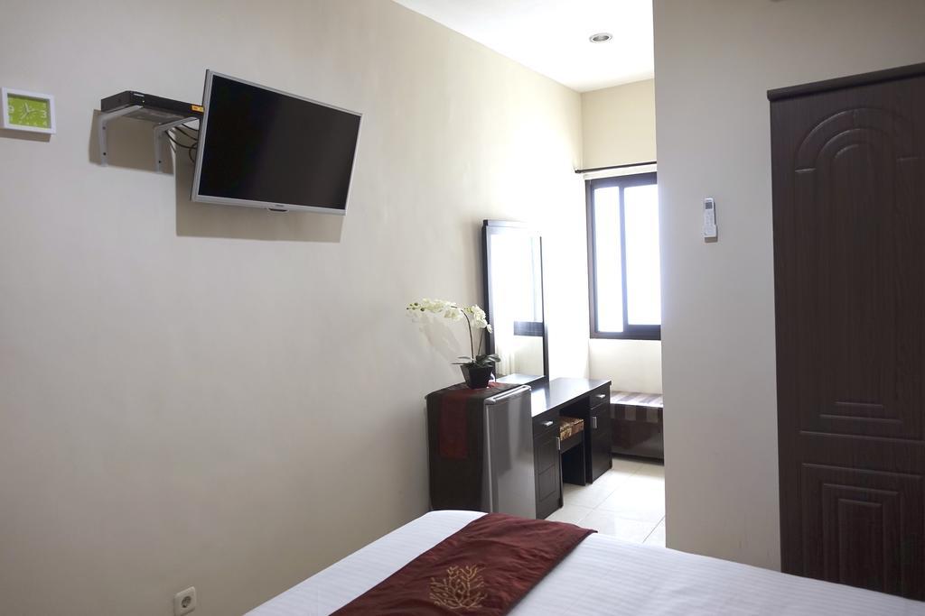 Oyo 734 Tuban Torres Accomodation Kuta Lombok Camera foto