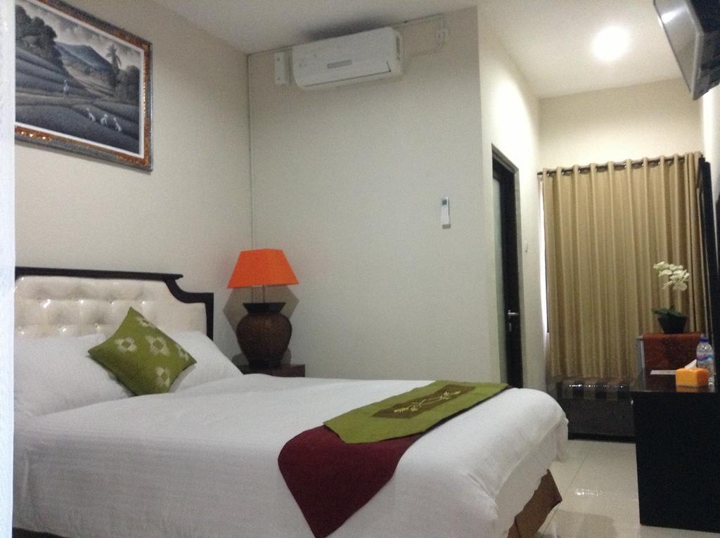 Oyo 734 Tuban Torres Accomodation Kuta Lombok Camera foto